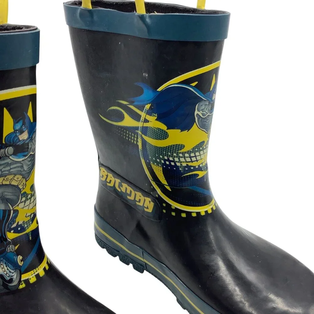 Batman Rain Boots Kid Size‎ 11/12 Pull On Handles Graphic Design